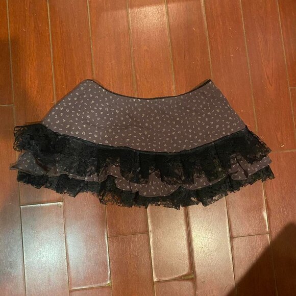 REWORKED HANDMADE brandy melville skirt - Picture 2 of 3